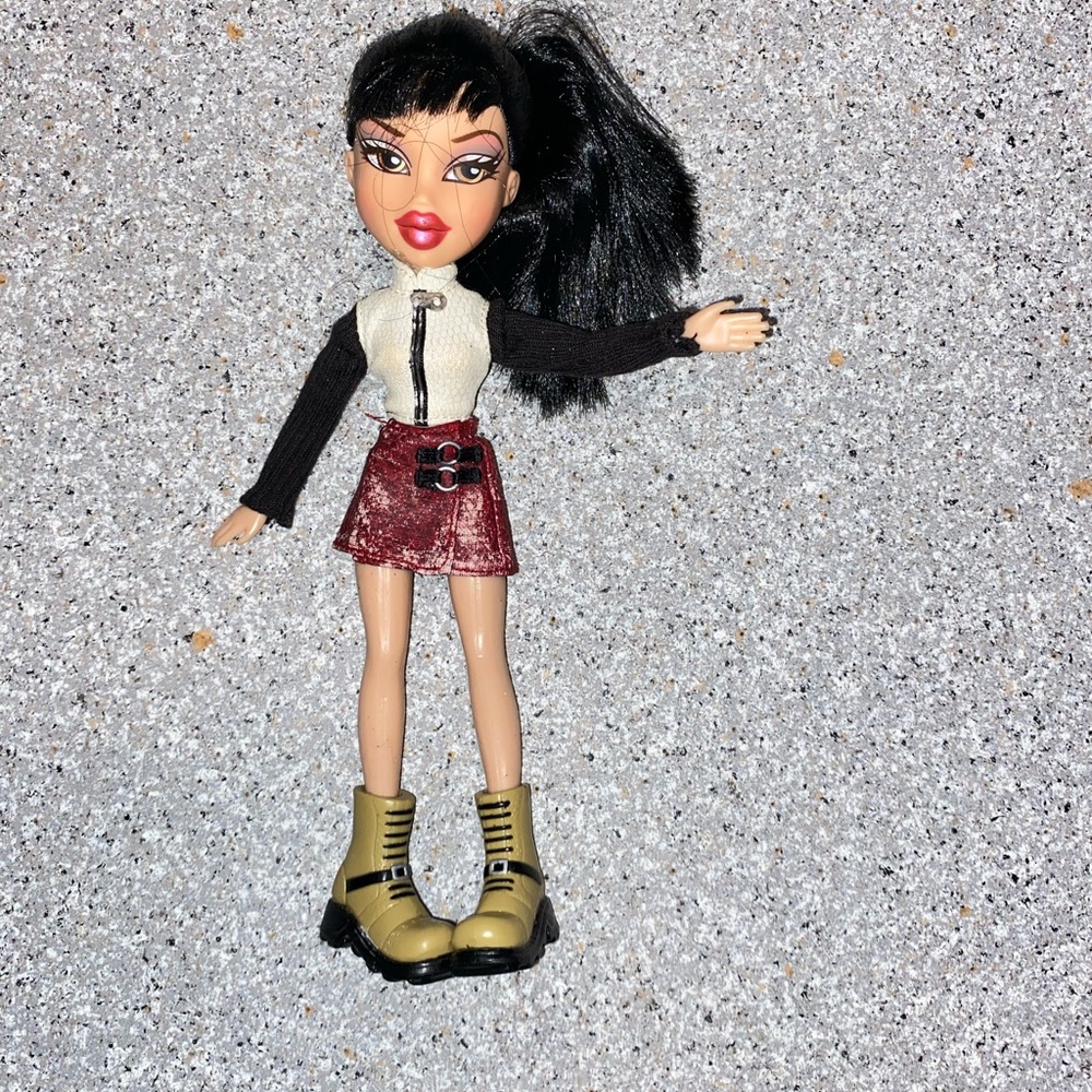 Y2 K COLLECTABLE Bratz Doll